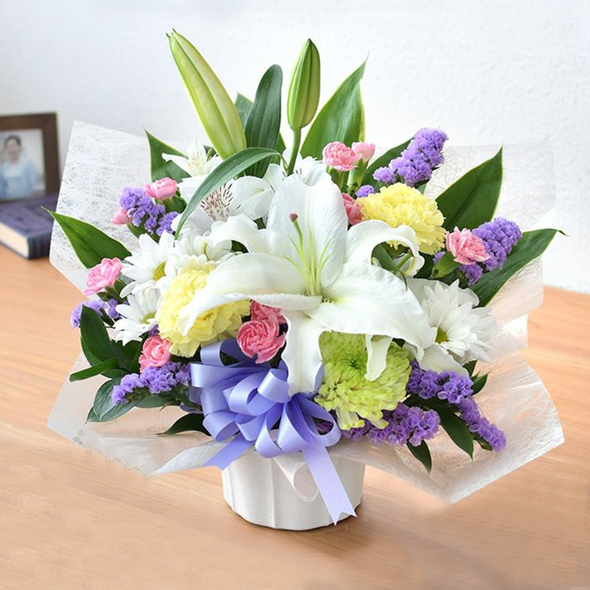 Sympathy Standing Bouquet (S) Mix